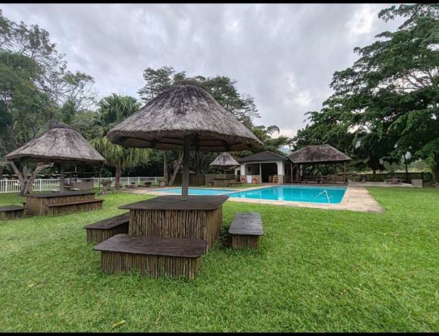 2 BEDROOM APARTMENT FOR SALE IN RENNIES BEACH